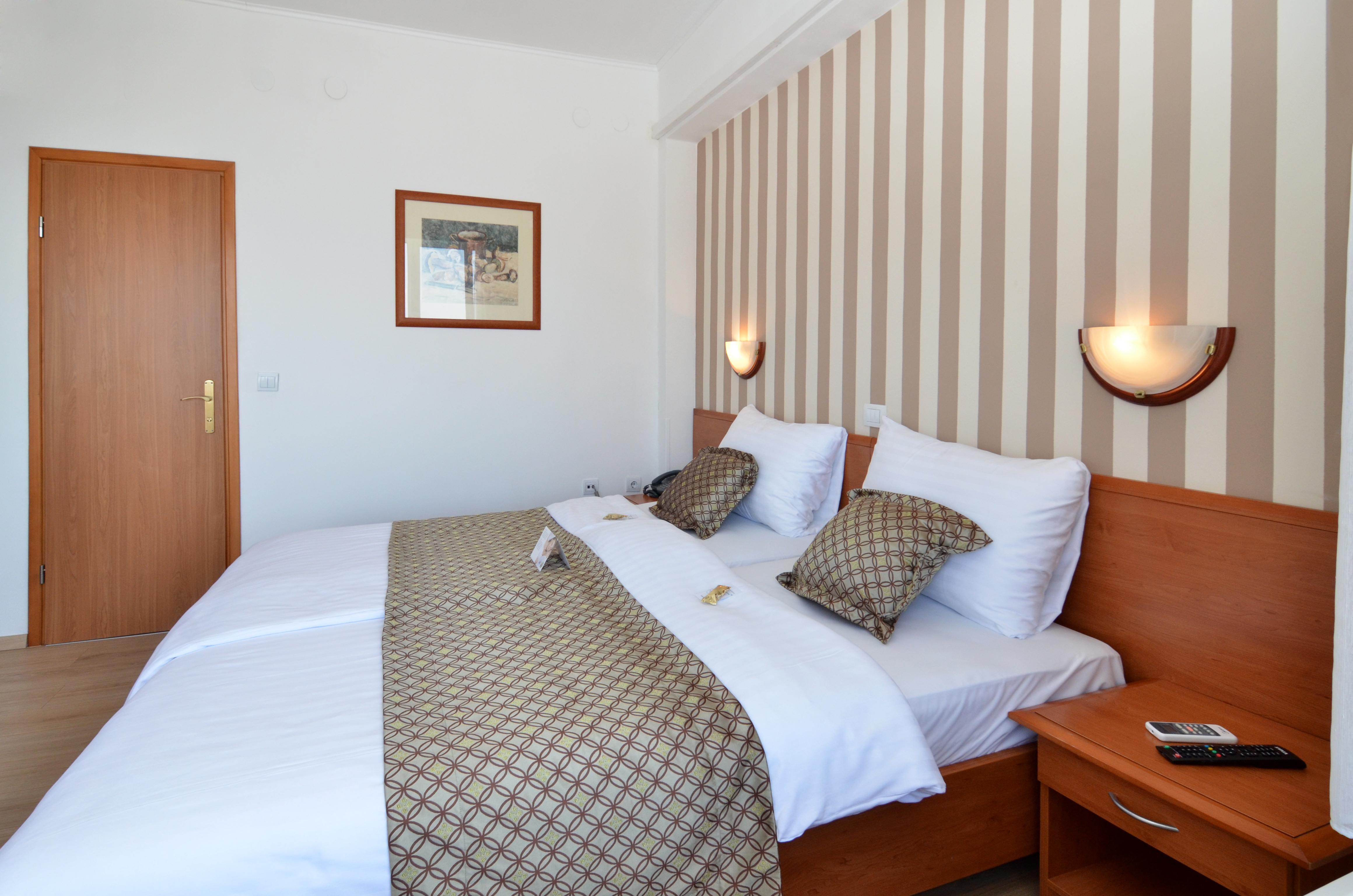 Hotel Neboder Rijeka Eksteriør billede