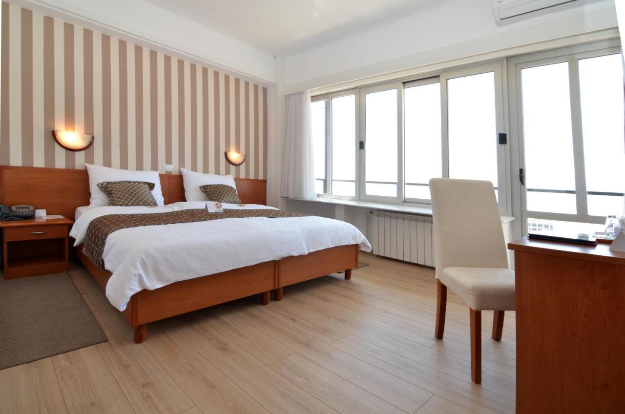 Hotel Neboder Rijeka Eksteriør billede